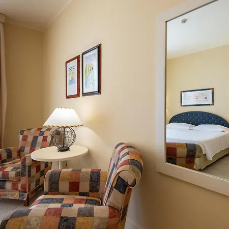 Roccamare - Casa Di Ponente Hotel 4*