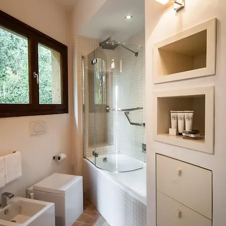Hotel Roccamare - Casa Di Ponente 4*