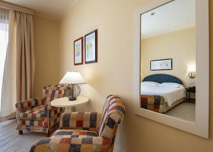 Roccamare - Casa Di Ponente Hotel 4*