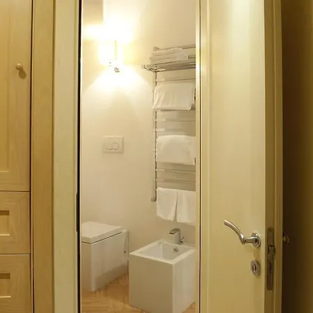 Hotel Roccamare - Casa Di Ponente 4*